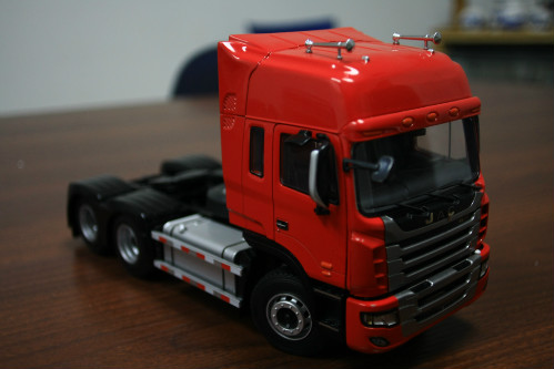 semi truck model diecast