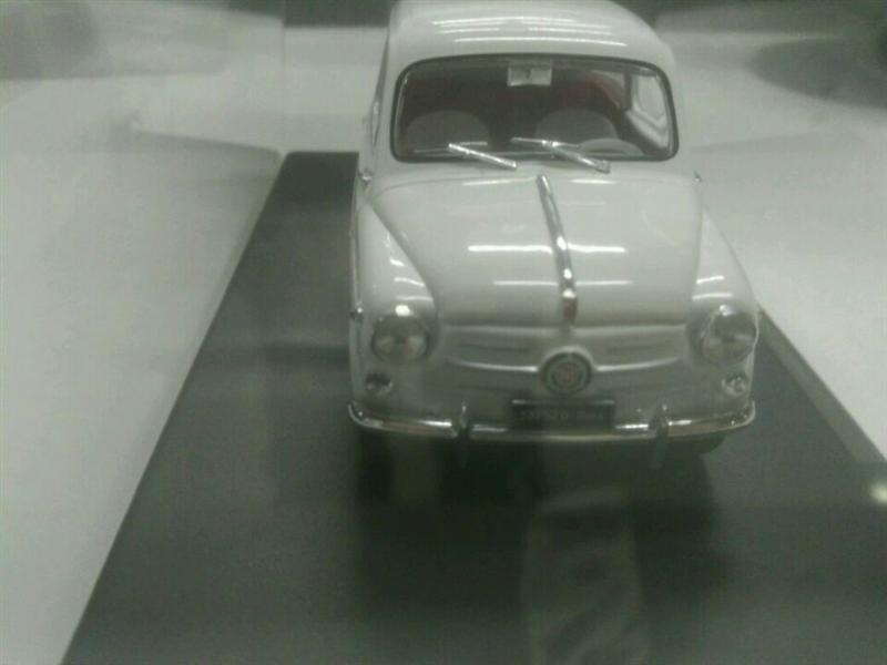 model car 1 24