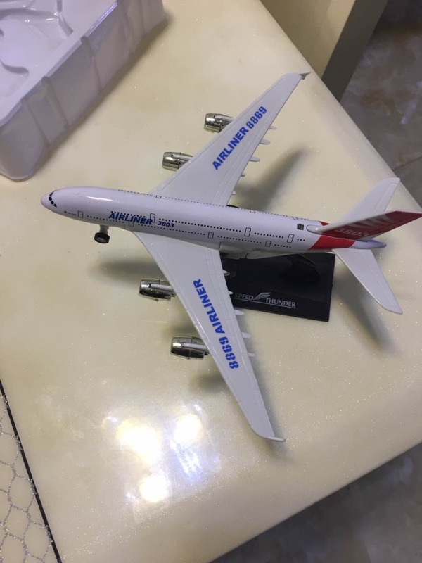 airplane pull back toy