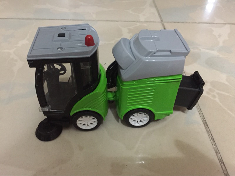 miniature road sweeper