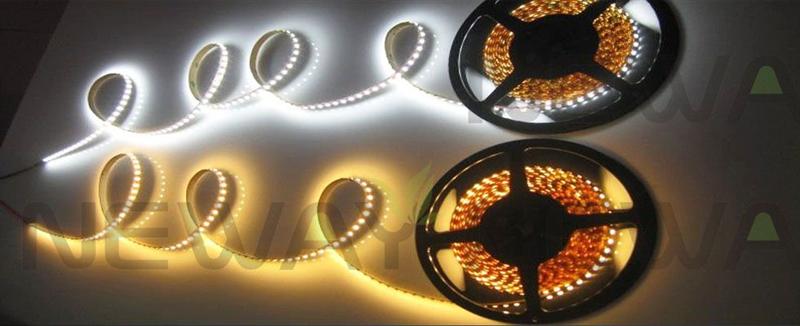 60LEDs/M 3528 Waterproof Flexible LED Strip Light Kit Pictures