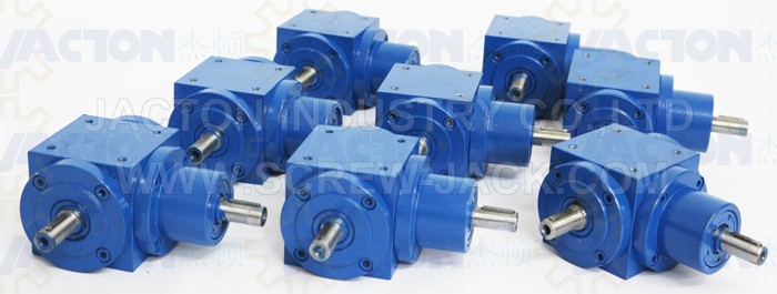 Ratio 2:1 Right Angle Gearbox Spiral Bevel Reducer with 2Keyed